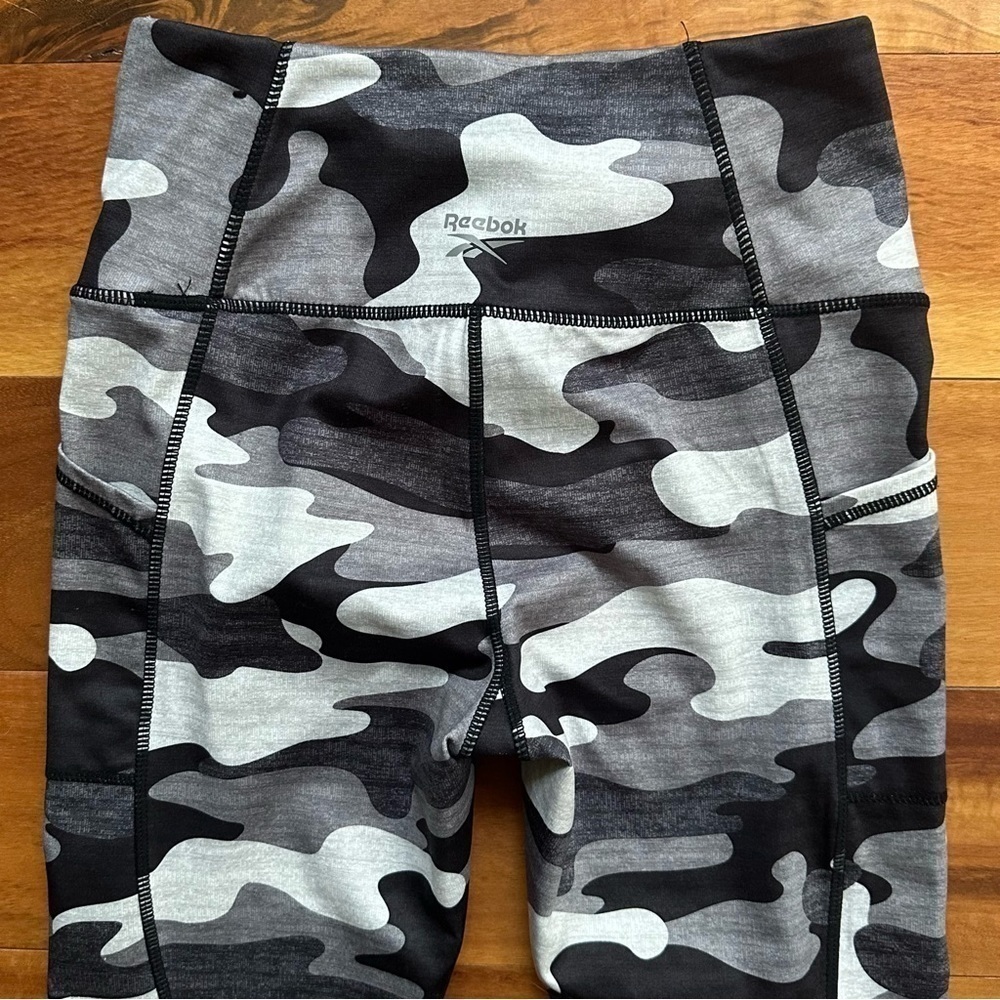 Reebok Camo Cropped Leggings - Picture 6 of 9
